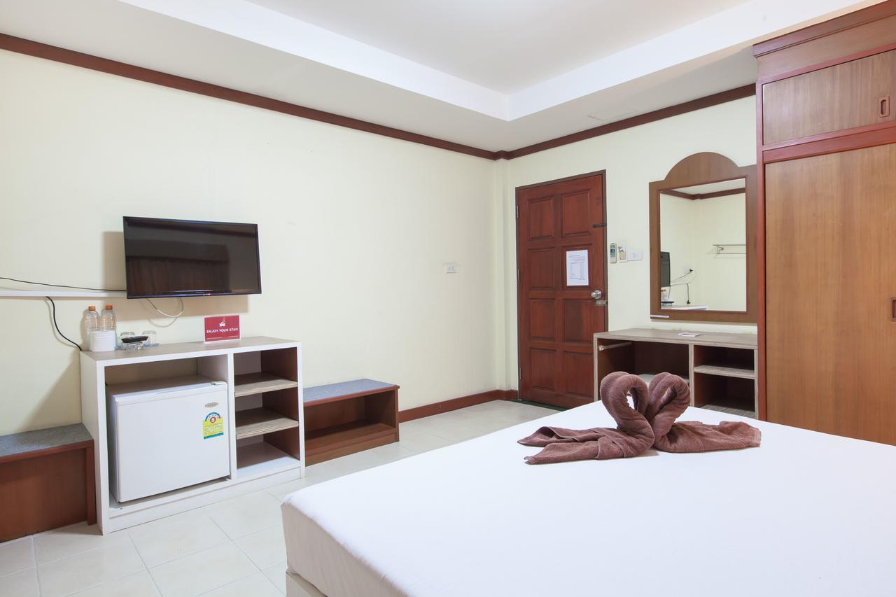 Zen Rooms Rat-U-Thid 200 Phi Road Patong Экстерьер фото